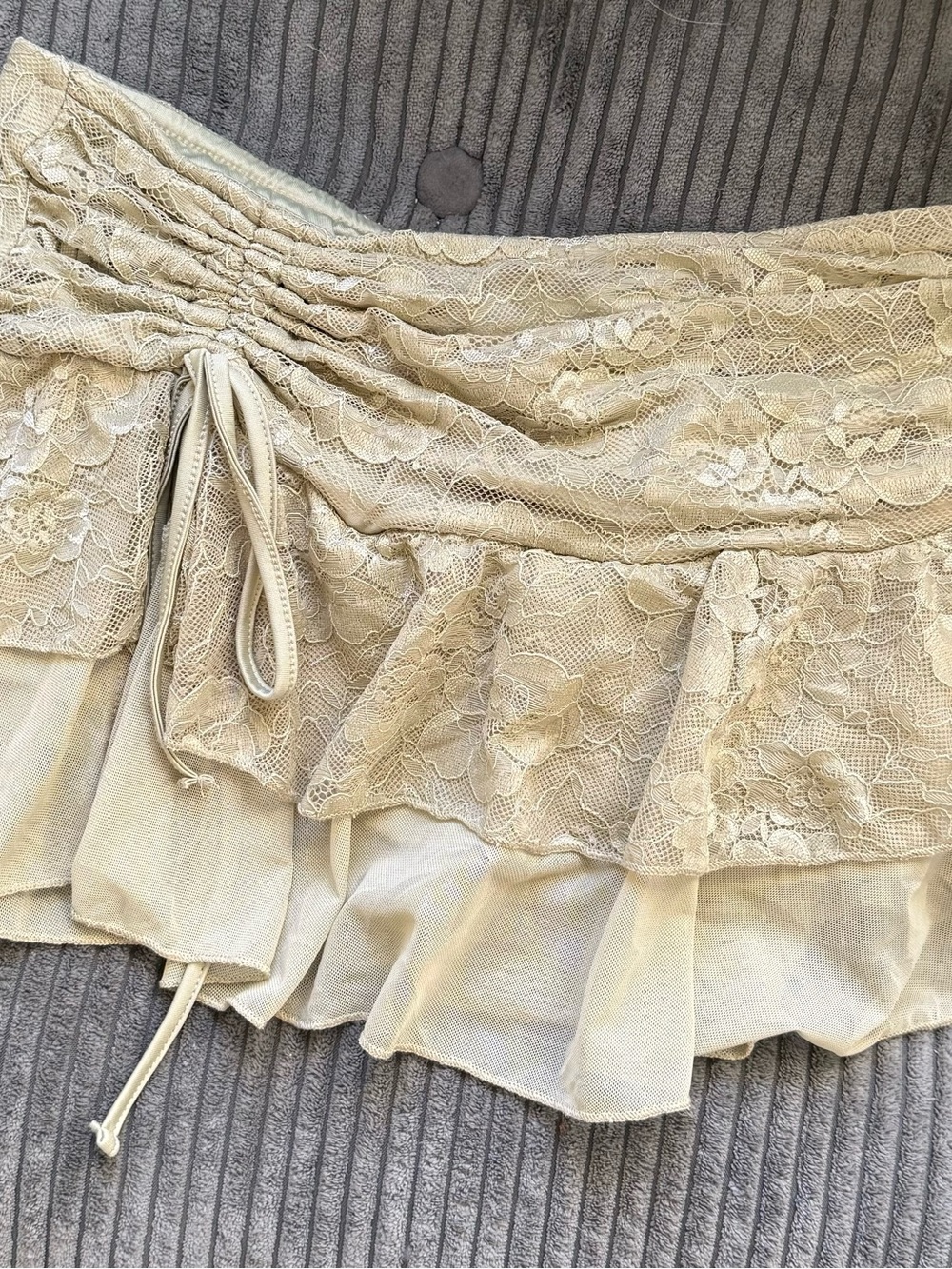 Lace Tiered Ruffle Mini Skirt in Beige
